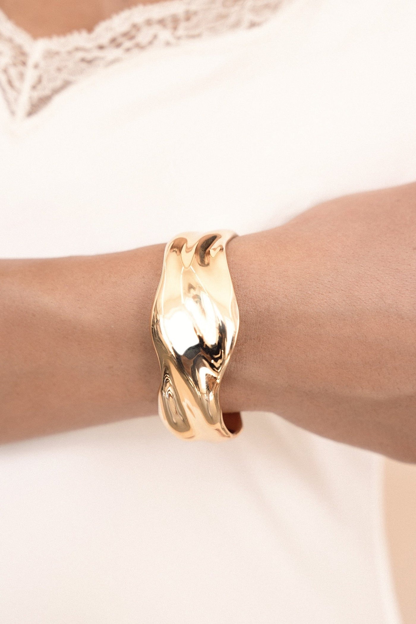 Wavy Cuff