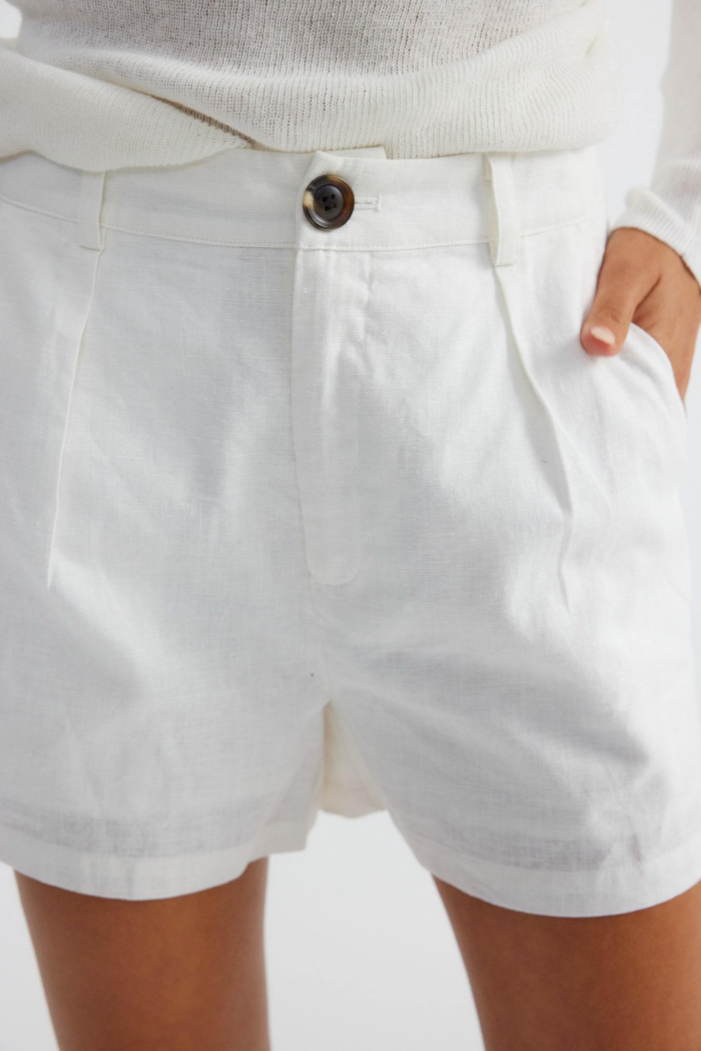 Hale Linen Short - White